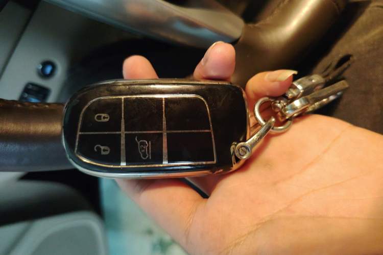 Used Chrysler 300C 2013 3.6L Luxury Edition