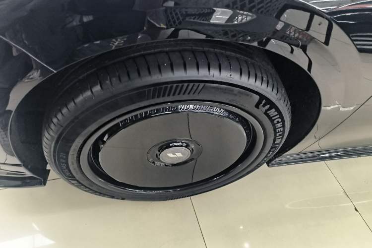 Used Li Auto Li Auto i6 2025 Model Four-Wheel-Drive Standard Type