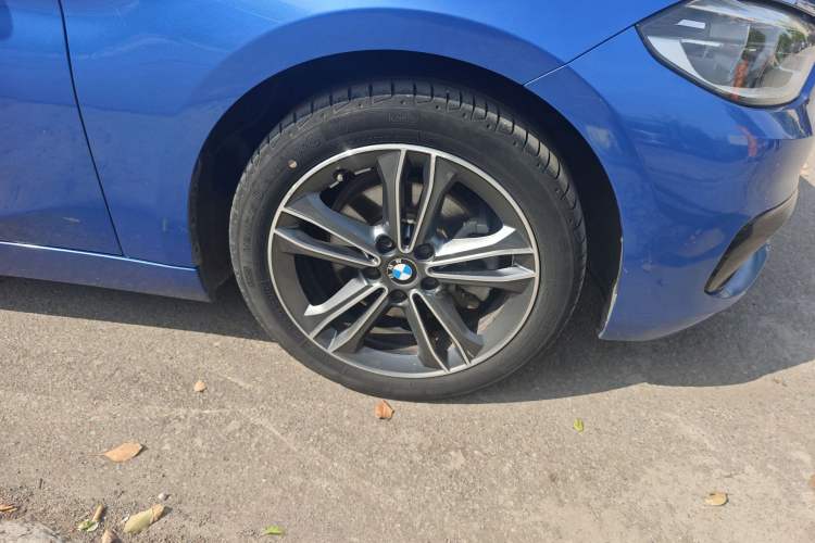 Used BMW 1 Series 2018 Facelifted 118i Sport Edition Right Front Wheel Hub