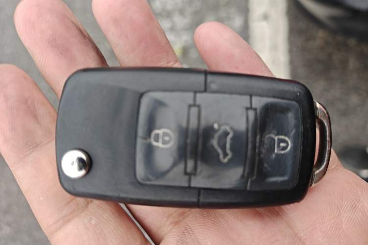 Used Volkswagen Santana 2013 1.6L Manual Fashion Edition Vehicle Key