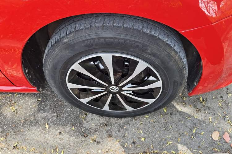 Used Volkswagen Polo 2018 1.5L Automatic Advanced Driving Model Right Front Wheel Hub