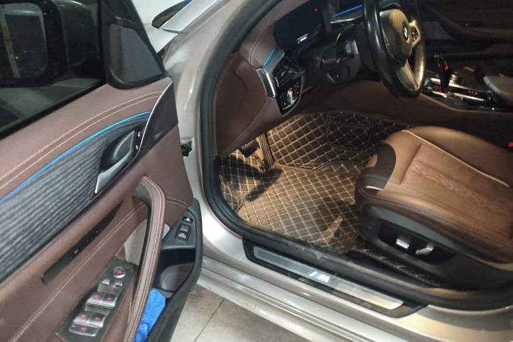 Used BMW 5 Series New Energy 2021 535Le M Sport Package Driver Seat