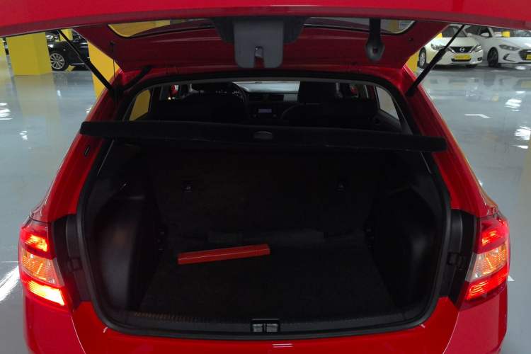 Used Skoda Rapid Spaceback 2016 Revised Version 1.4L Manual Front-Drive Edition