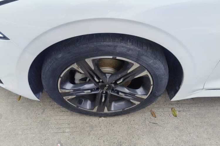 Used Kia K5 2021 270T CVVD Refreshed Edition Left Front Wheel Hub