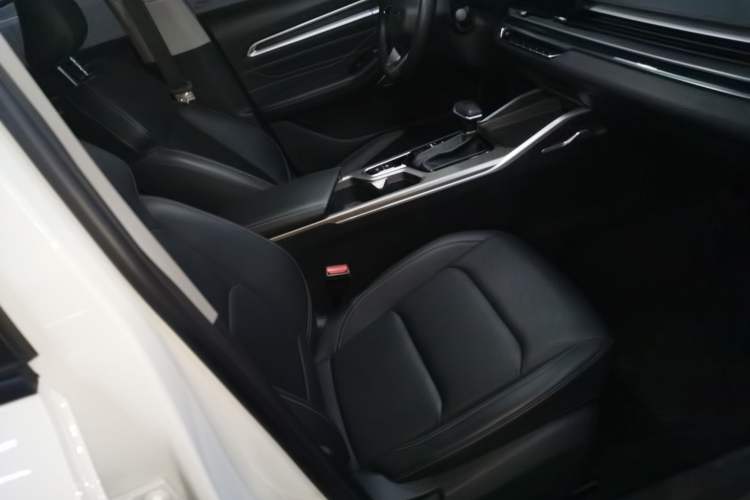 Used Geely Auto Emgrand 2023 4th Generation Champion Edition 1.5L CVT Luxury Model
