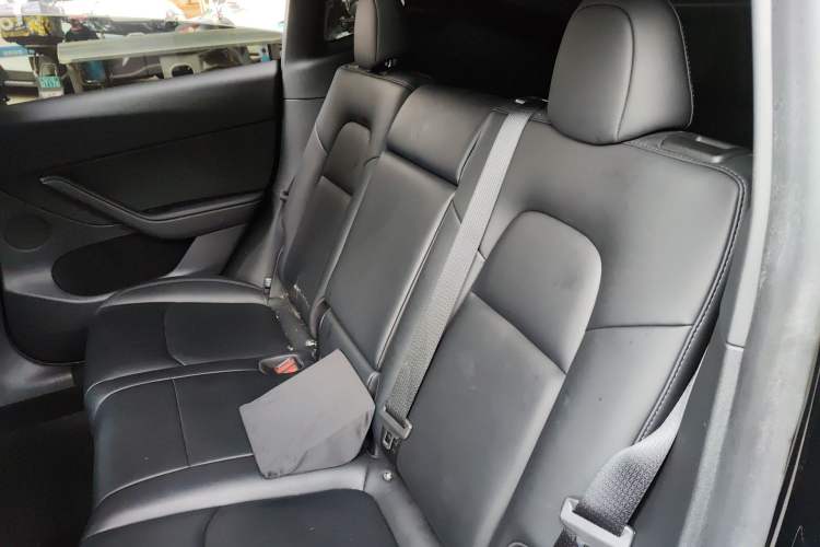 Used Tesla Model Y 2023 Rear-Wheel-Drive Version
