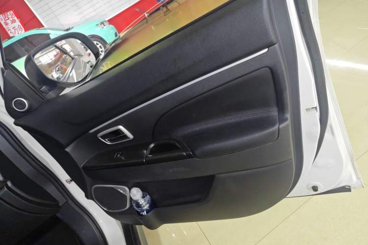 Used Mitsubishi ASX 2016 1.6L Manual Two-Wheel Drive Pioneer Edition
