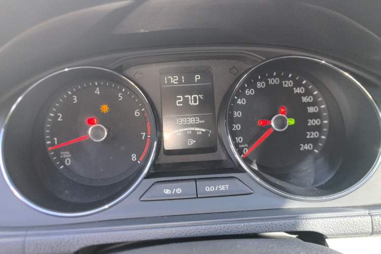 Used Volkswagen Lavida 2017 1.6L Automatic Comfort Edition Instrument Cluster