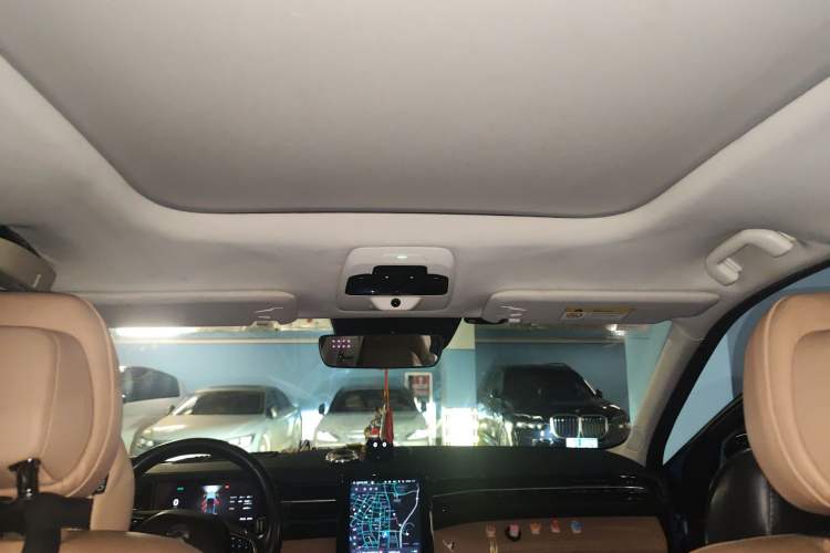 Used Nio ES8 2018 355 km Base Version 7-Seater Edition Headliner