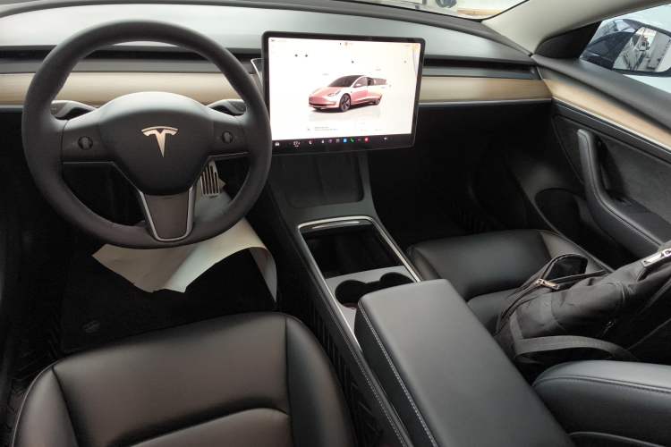 Used Tesla Model 3 2022 Rear-Wheel-Drive Version
