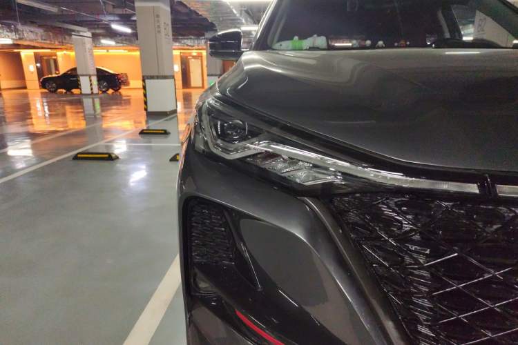 Used CHANGAN CS75 PLUS 2021 2.0T Automatic Pilot Version Right Front Headlight