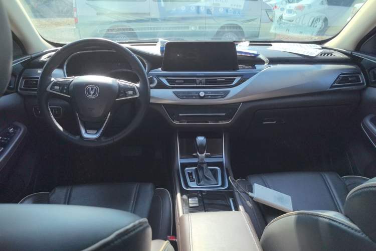 Used Changan Raeton CC 2018 1.5T Automatic Zhiya Model China V Standard
