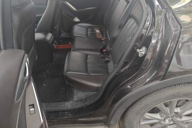 Used Mazda CX-4 2018 2.0L Automatic Two-Wheel Drive Blue Sky Premium Upgrade Version China V Standard