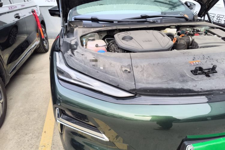 Used Geely Galaxy Galaxy 8 2025 130km EM-i Flagship Edition
