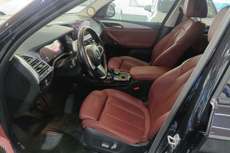 Used BMW iX3 2022 Leading Type
