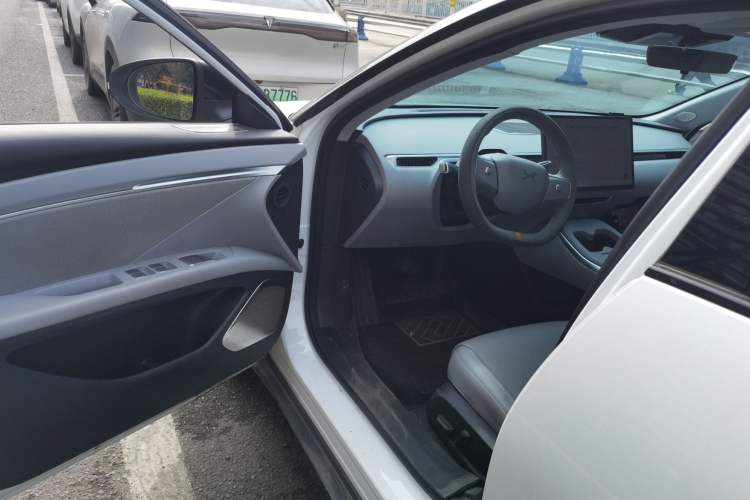 Used XPeng MONA M03 2024 620 with Ultra-Long Range
