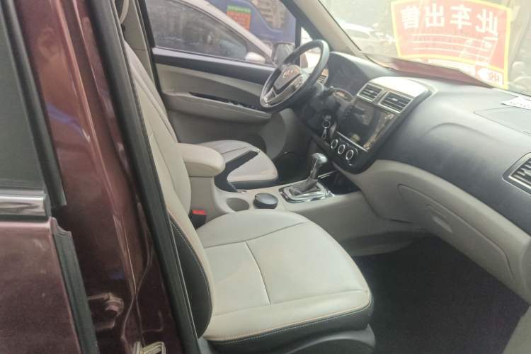 Used FORTHING Joyear XV 2015 1.6L CVT Luxury Model
