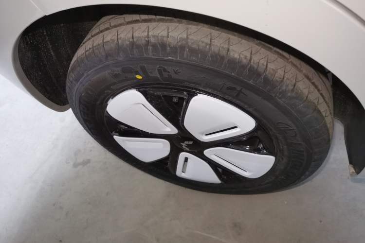 Used Wuling Hongguang MINIEV 2025 Four-Door Version Advanced Edition
