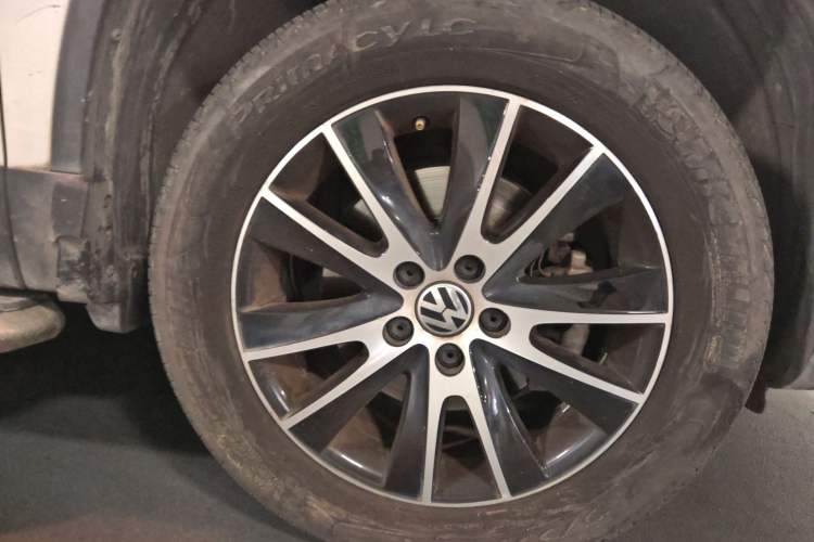 Used Volkswagen Tiguan L 2013 1.8 TSI Automatic Two-Wheel Drive Comfort Edition