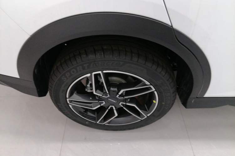 Used Dongfeng Aeolus Yixuan GS 2025 Mach-Edition 1.5L Automatic Starry Edition
