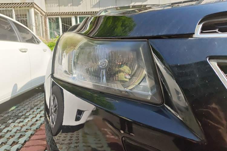 Used Chevrolet Cruze 2012 1.6L SL MT Right Front Headlight