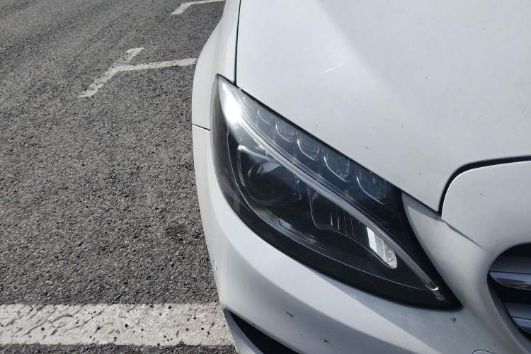 Used Mercedes-Benz C-Class 2017 C 200 L Sport Edition Right Front Headlight