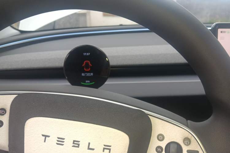 Used Tesla Model 3 2025 Rear-Wheel-Drive Version Instrument Cluster