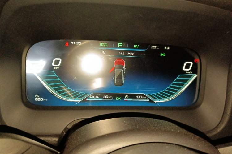 Used BYD Tang New Energy 2018 DM 2.0T All-Wheel Drive Smart Connectivity Luxury Model 7 Seats China V Emission Standard