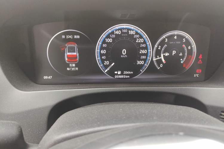 Used Jaguar F-PACE 2018 2.0T Four-Wheel Drive Urban Luxury Edition Odometer Close Up