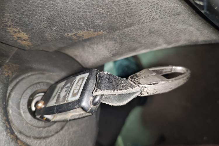 Used FORTHING Joyear X5 2013 1.6L Manual Luxury Model China IV Standard