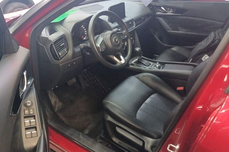 Used Mazda CX-4 2020 2.0L Automatic Two-Wheel Drive Blue Sky Dynamic Edition
