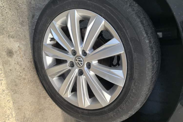 Used Volkswagen Bora 2018 1.5L Automatic Comfort Model Right Rear Wheel Hub