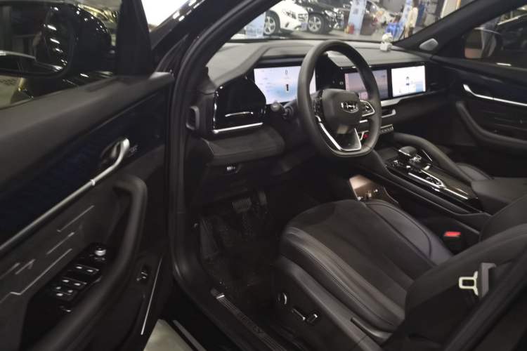 Used Geely Auto Monjaro L 2024 2.0TD High-Power Automatic Two-Wheel Drive Skyline Edition