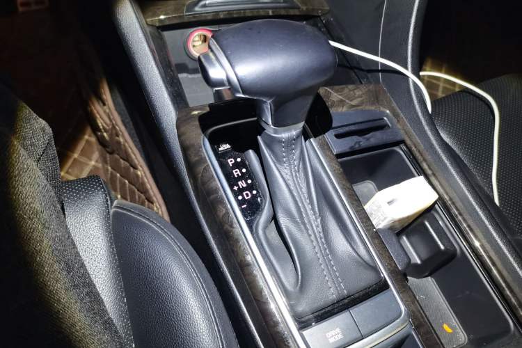 Used Kia K5 2016 1.6T Automatic LUX
