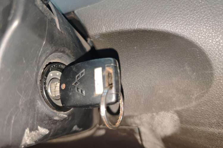 Used Wuling Rongguang V 2016 1.5L Standard Version