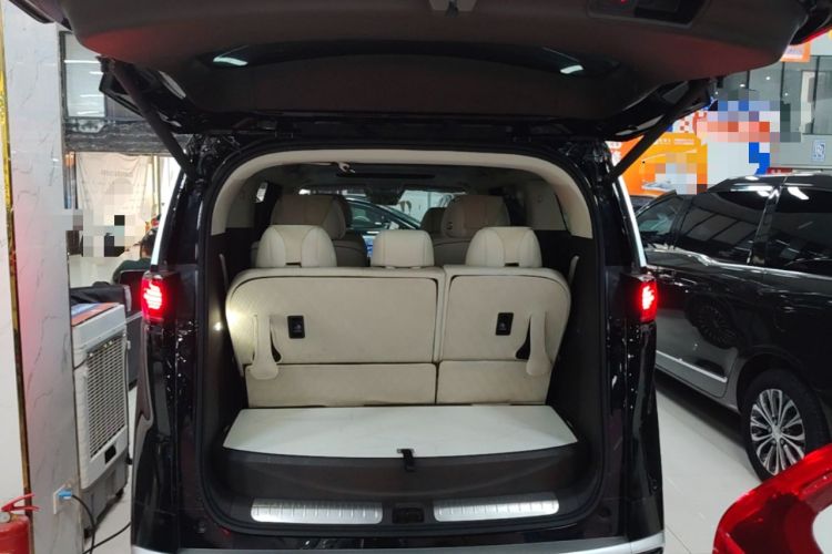 Used Denza D9 2024 DM-i 970 Luxury Model