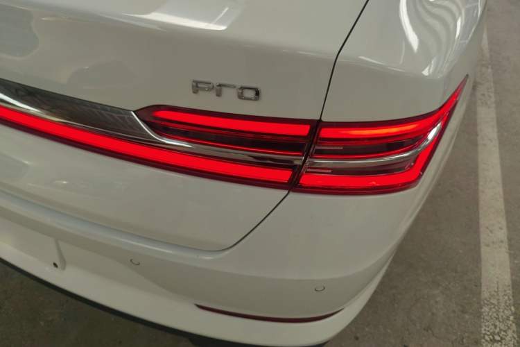 Used BYD Qin Pro 2020 Beyond Edition 1.5TI Automatic Flagship Version Exterior 3