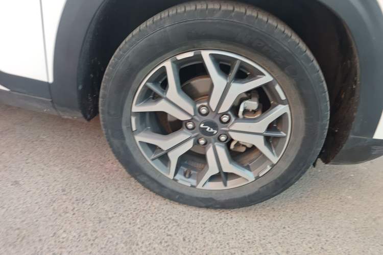 Used Kia KX3 2021 1.5L CVT Refreshed Edition Right Front Wheel Hub