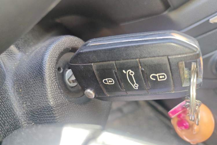 Used Peugeot 408 2014 1.8L Automatic Leading Edition