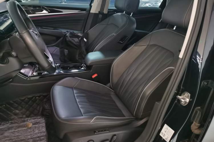 Used Volkswagen Passat 2023 Facelift 330TSI Luxury Edition