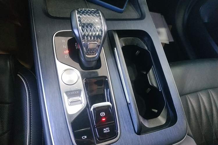 Used GAC Trumpchi GS8 2022 Flagship Series 2.0 TGDI Four-Wheel Drive Luxury Smart Connectivity Version (7 Seats)
