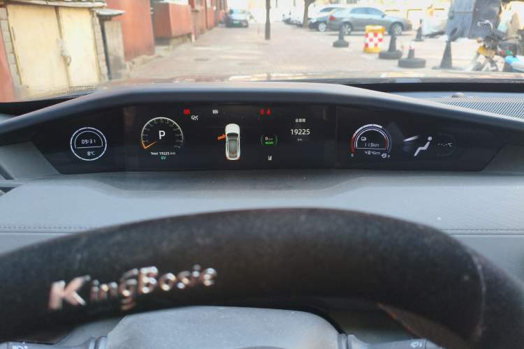 Used CHANGAN UNI-V iDD 2023 ZhiDian iDD 1.5T 113km ZhiKu Model