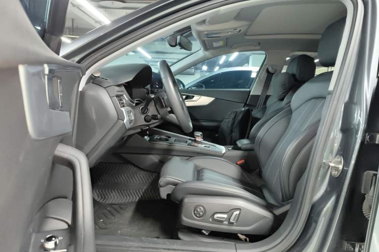 Used Audi A4L 2024 40 TFSI Fashion Dynamic Model