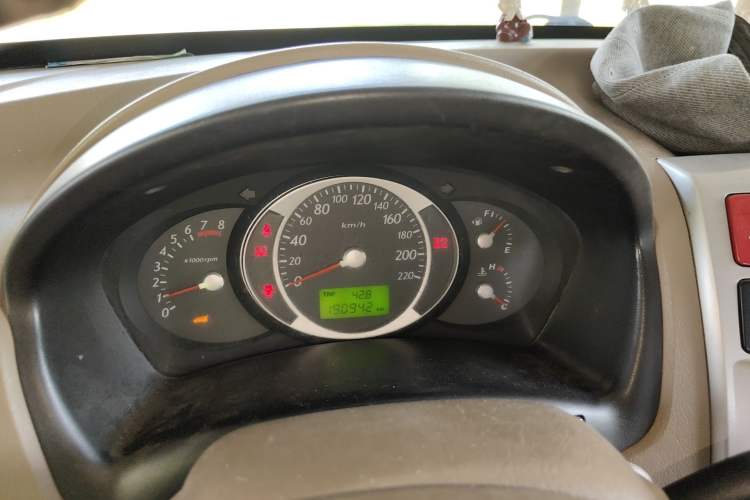 Used Hyundai Tucson 2013 2.0L Manual Two-Wheel Drive Comfort Version Instrument Cluster