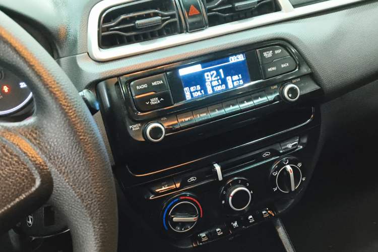 Used Hyundai Verna (older generation) 2020 1.4L Automatic GLS Enjoyment Edition
