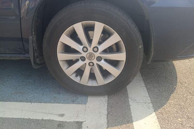 Used Buick GL8 2014 2.4L Classic Edition