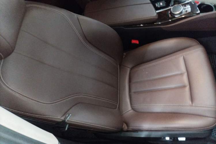 Used BMW 5 Series 2019 525Li Luxury Package