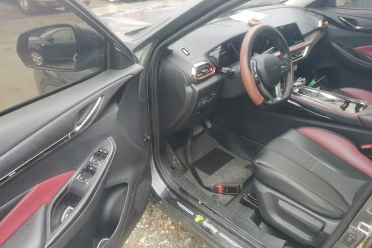 Used CHANGAN OSHAN X5 2021 1.5T DCT Prestige Edition Driver Seat