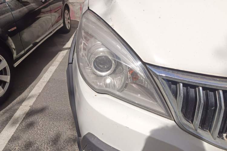 Used BAIC Weiwang M30 2017 1.5L M30S Standard DAM15DL
