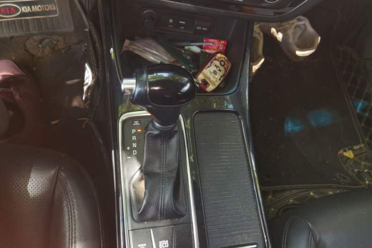 Used Kia K4 2017 1.6T Automatic T-DLX Turbo Gear Lever
